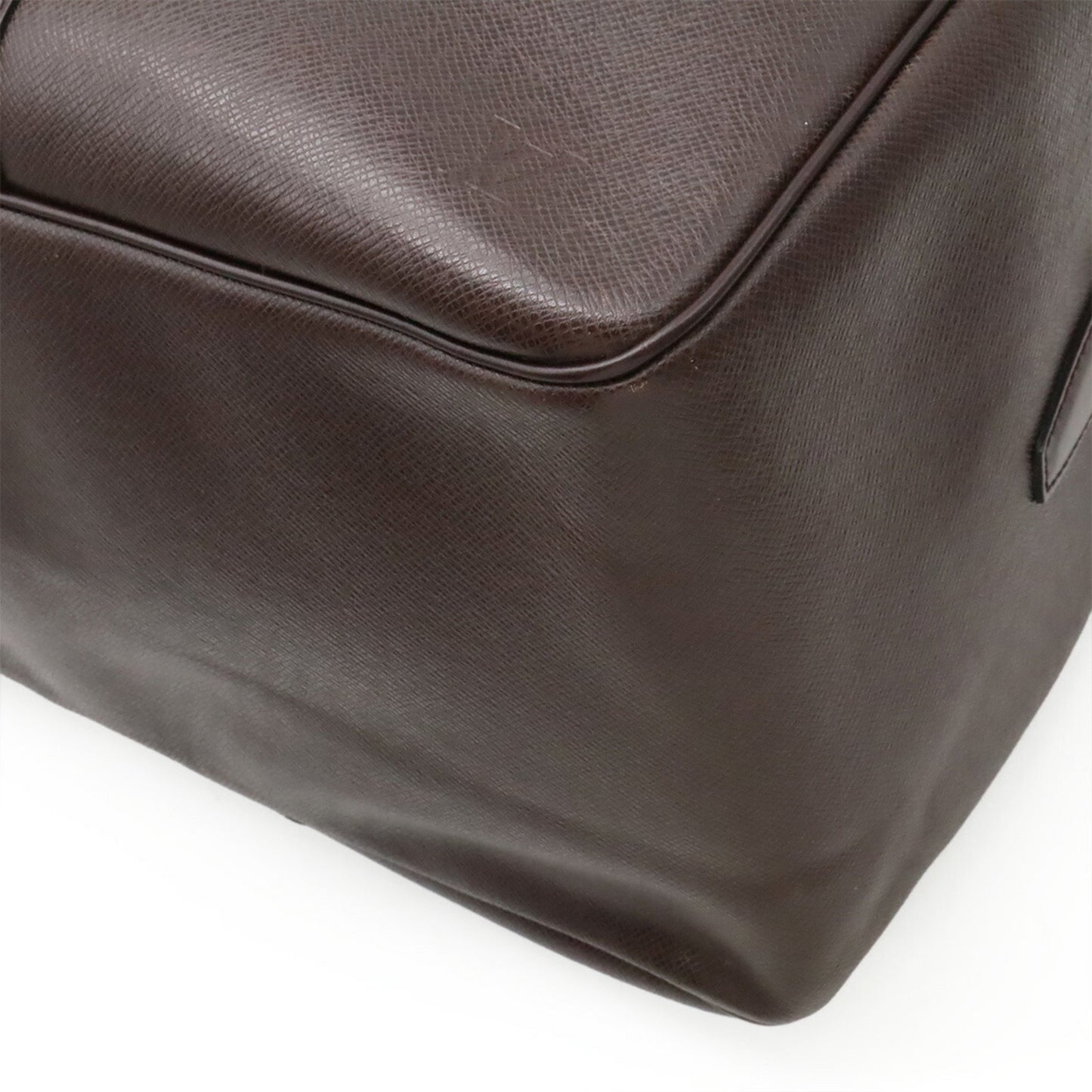 Louis Vuitton Kendall Handbag Taiga Leather, BROWN, LEATHER, Travel bag