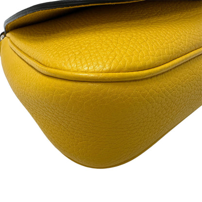 Gucci Interlocking G, Yellow, Leather, shoulder