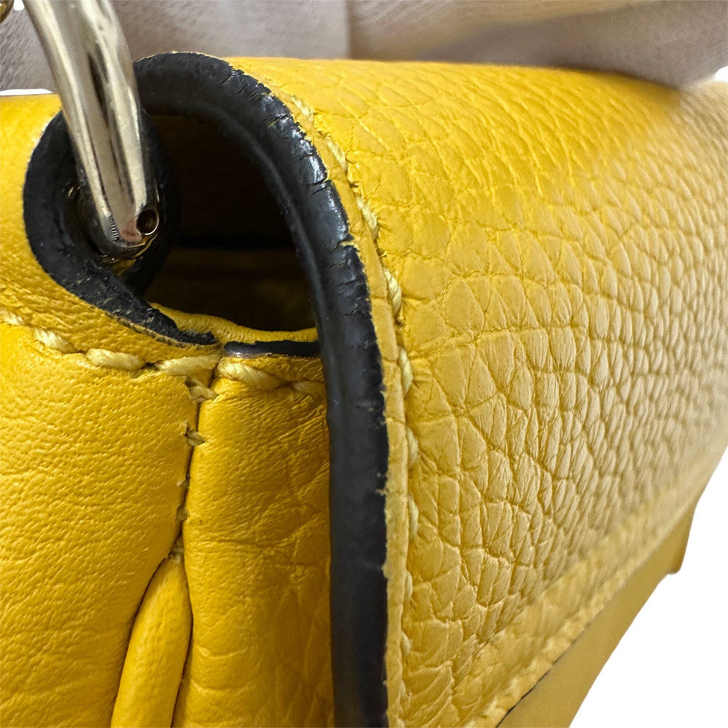Gucci Interlocking G, Yellow, Leather, shoulder