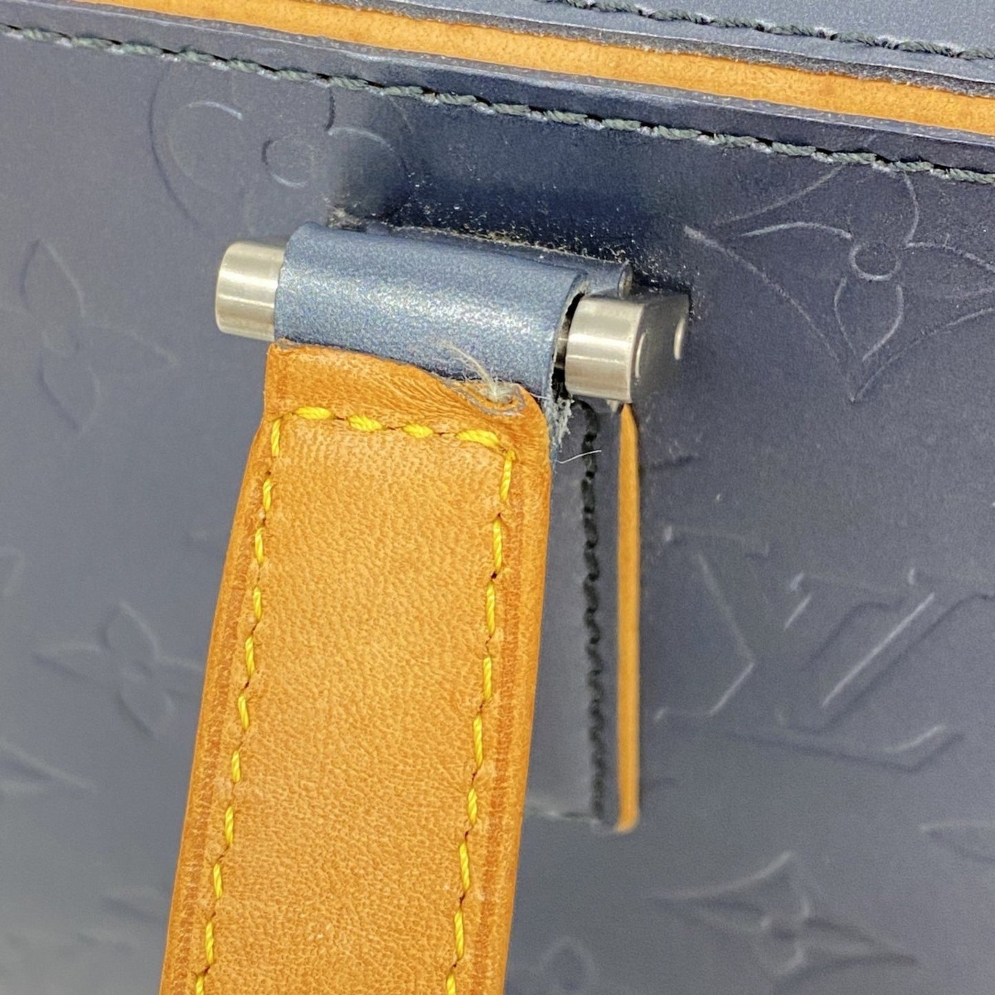 Louis Vuitton Shelton, Blue, Leather, handbag