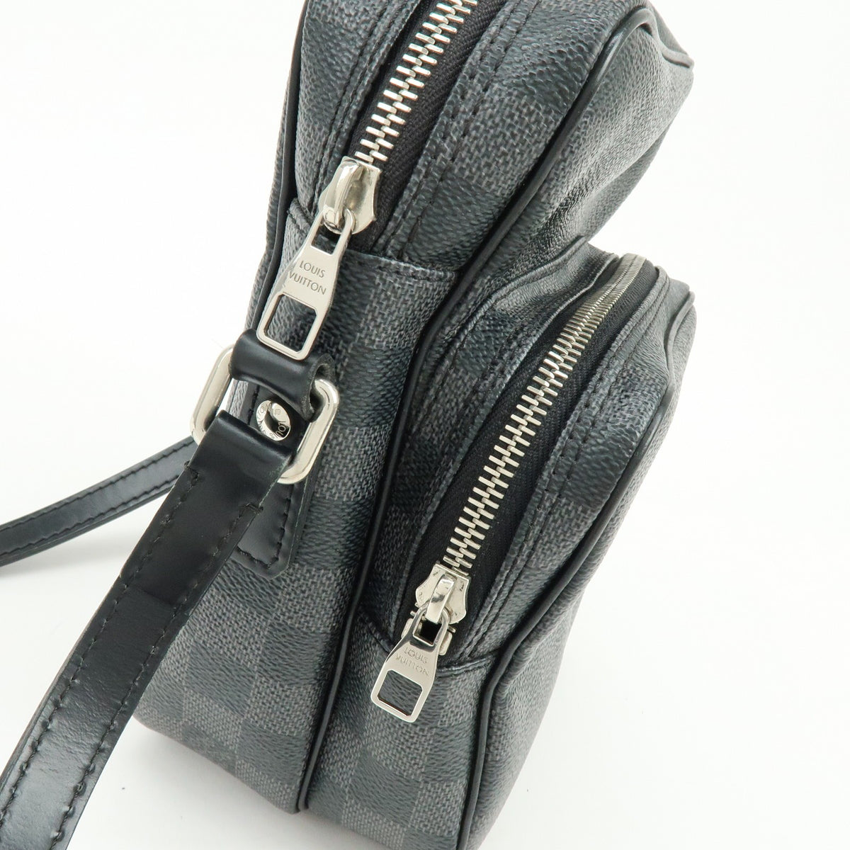 Louis Vuitton Rem Damier Graphite, Black, Canvas, Handbag