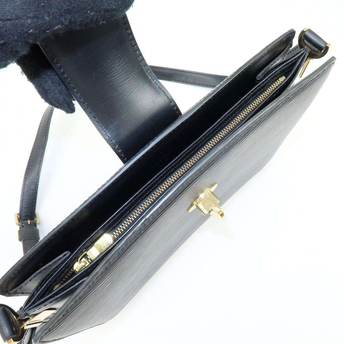 Louis Vuitton Capucines Epi Leather, Black, Leather, Handbag