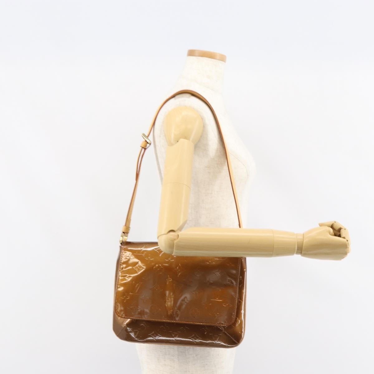 Louis Vuitton Thompson Street Monogram Vernis, Brown, Patent Leather, Shoulder Bag