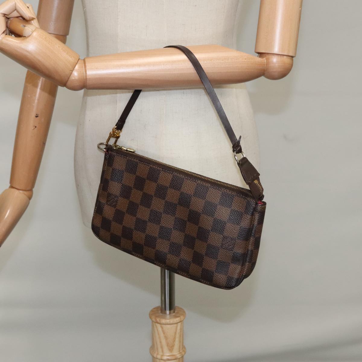 Louis Vuitton Pochette Accessoire, Brown, Canvas, clutch