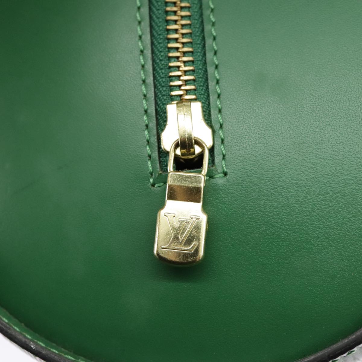 Louis Vuitton Soufflot, Green, Leather, handbag