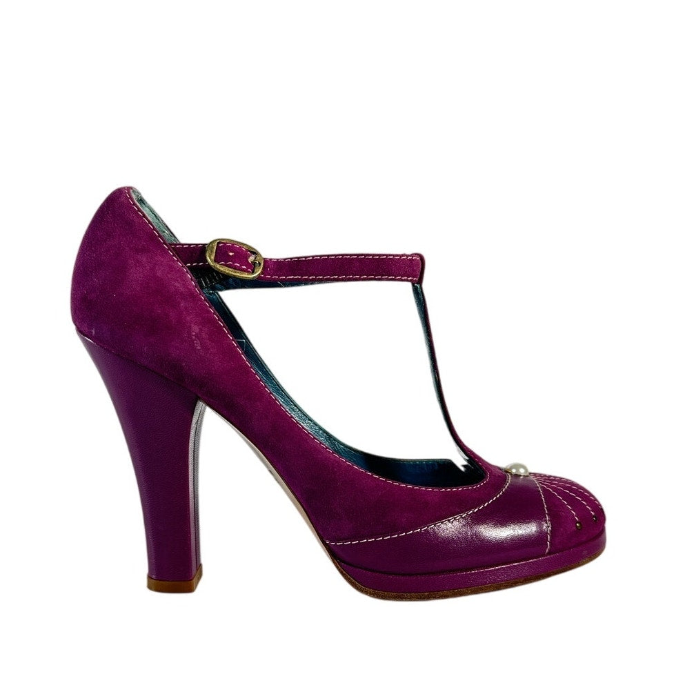 Marc Jacobs Suede Pumps