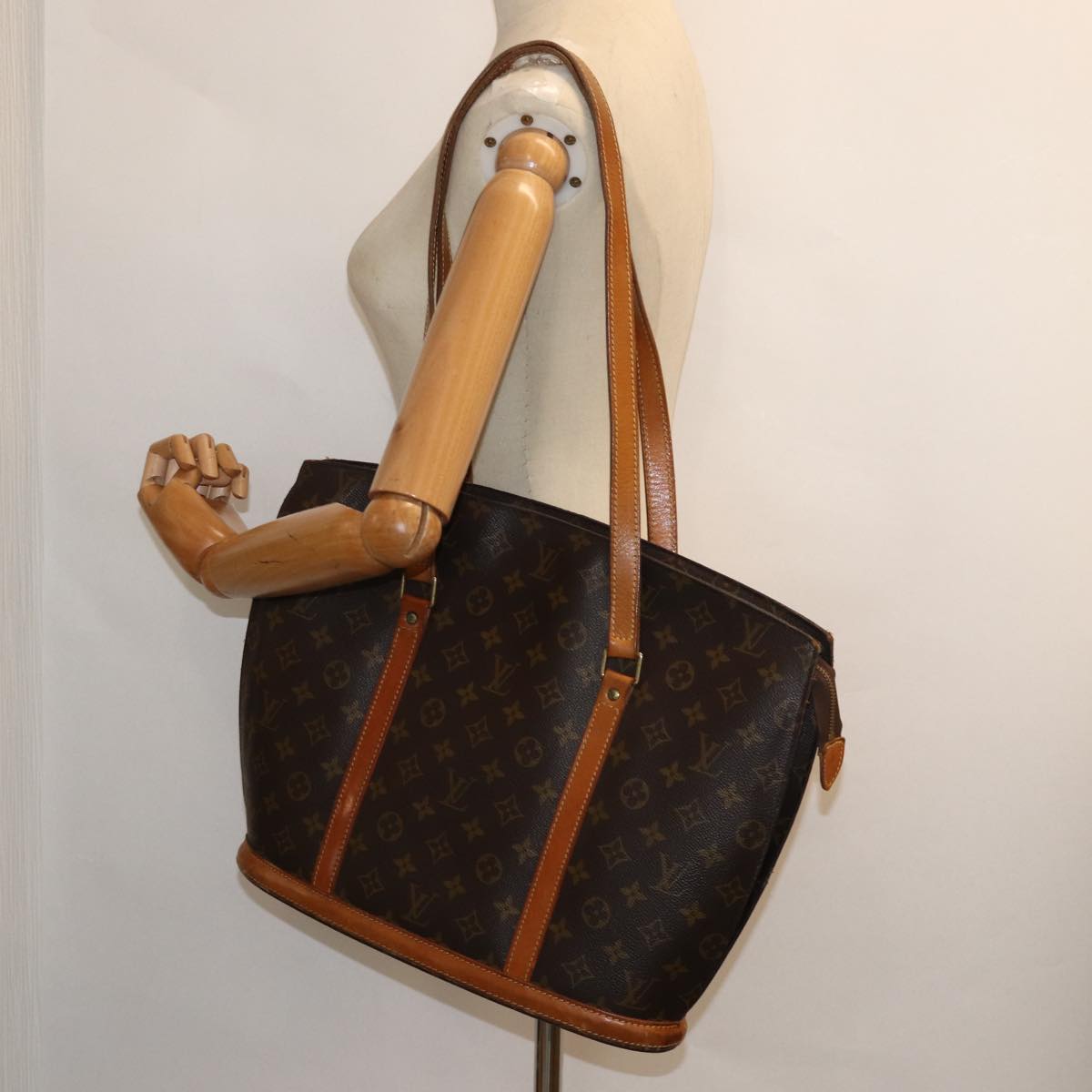 Louis Vuitton Babylone, Brown, Canvas, tote