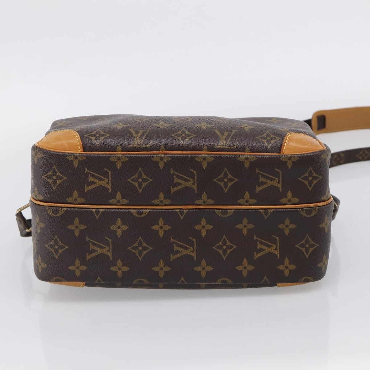 Louis Vuitton Nil Shoulder Bag Monogram Canvas, Brown, Canvas, Shoulder Bag