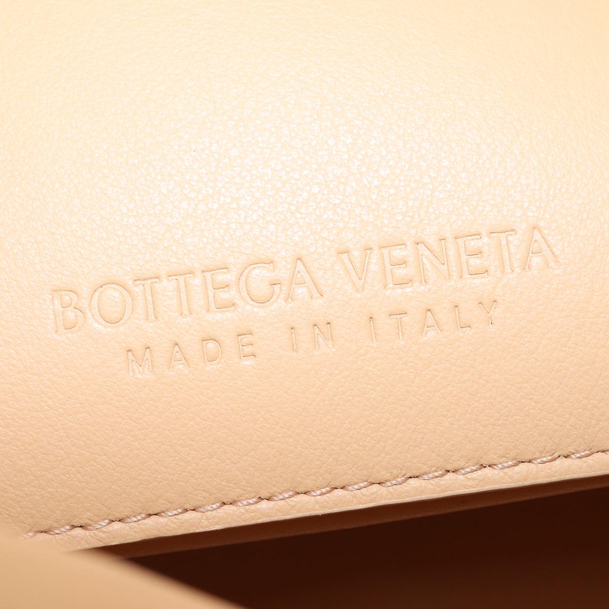 Bottega Veneta Beak, Beige, Leather, handbag