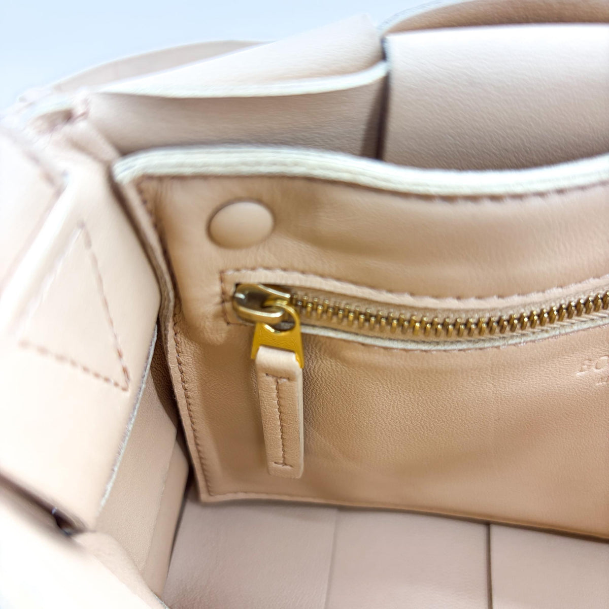Bottega Veneta Cassette Maxi Intrecciato Leather, Beige, Leather, Crossbody Bag