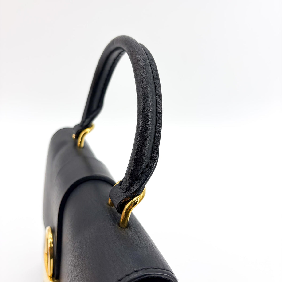 Louis Vuitton Locky Monogram Canvas with Leather, Black, Canvas, Handbag