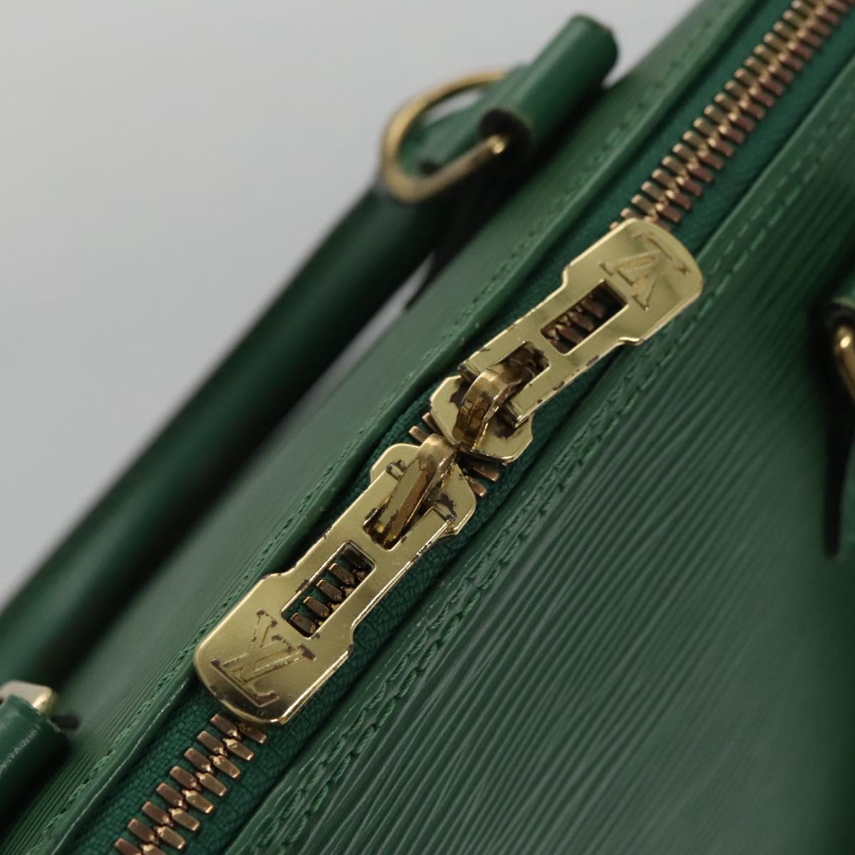 Louis Vuitton Alma, Green, Leather, handbag