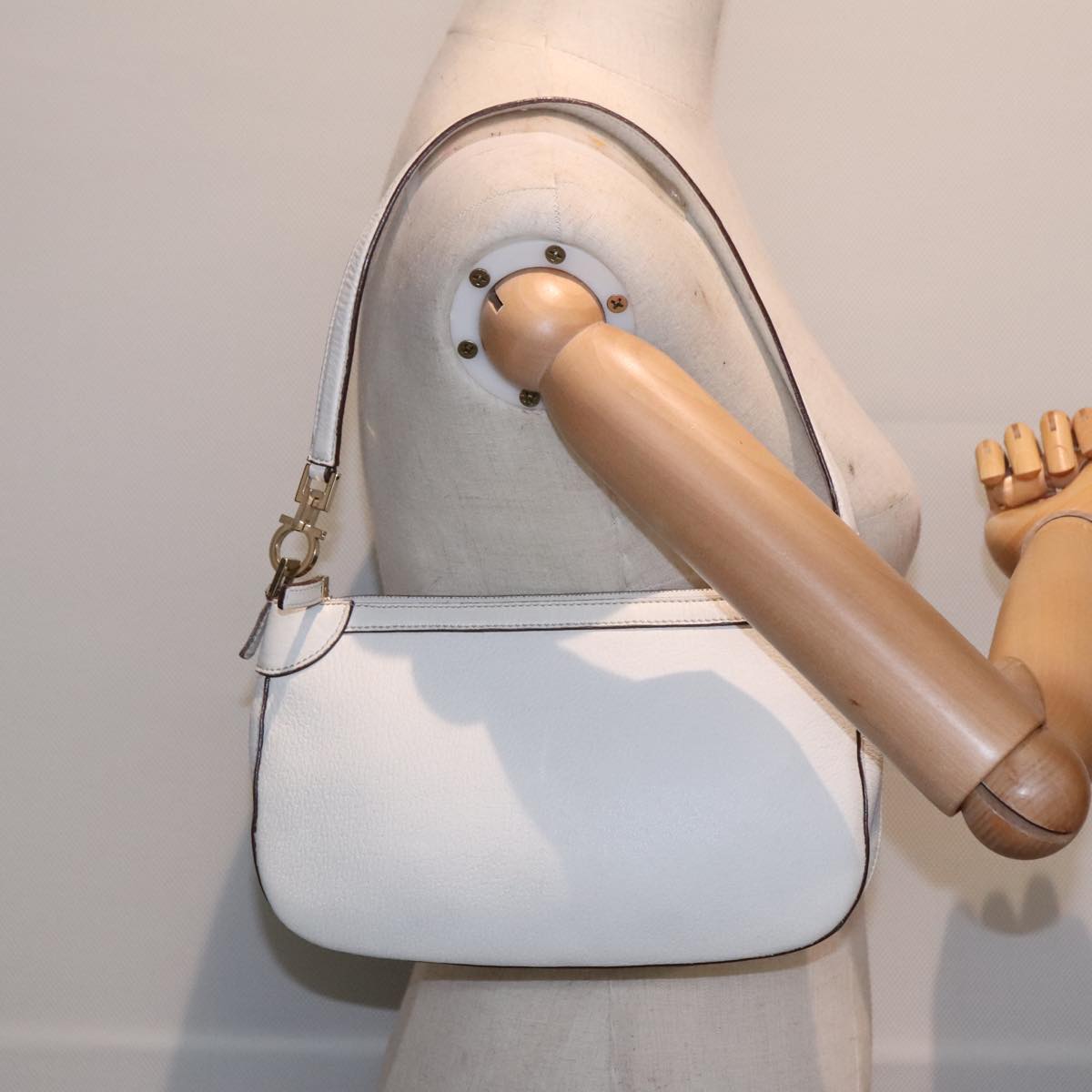 Salvatore Ferragamo, White, Leather, shoulder