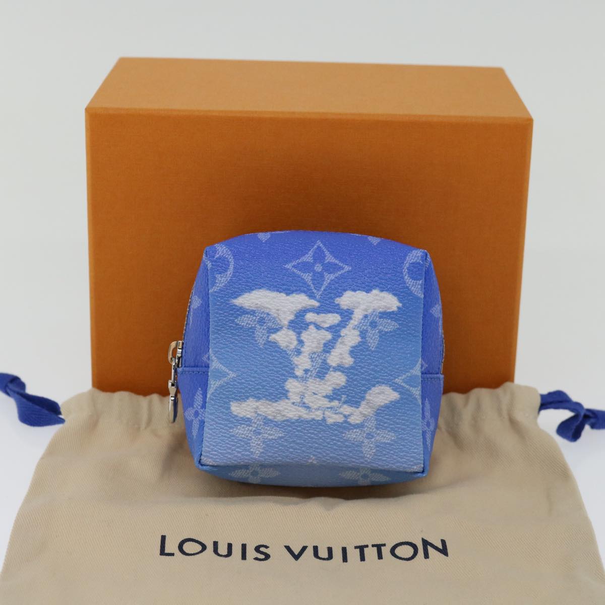 Louis Vuitton, Blue, Canvas, clutch