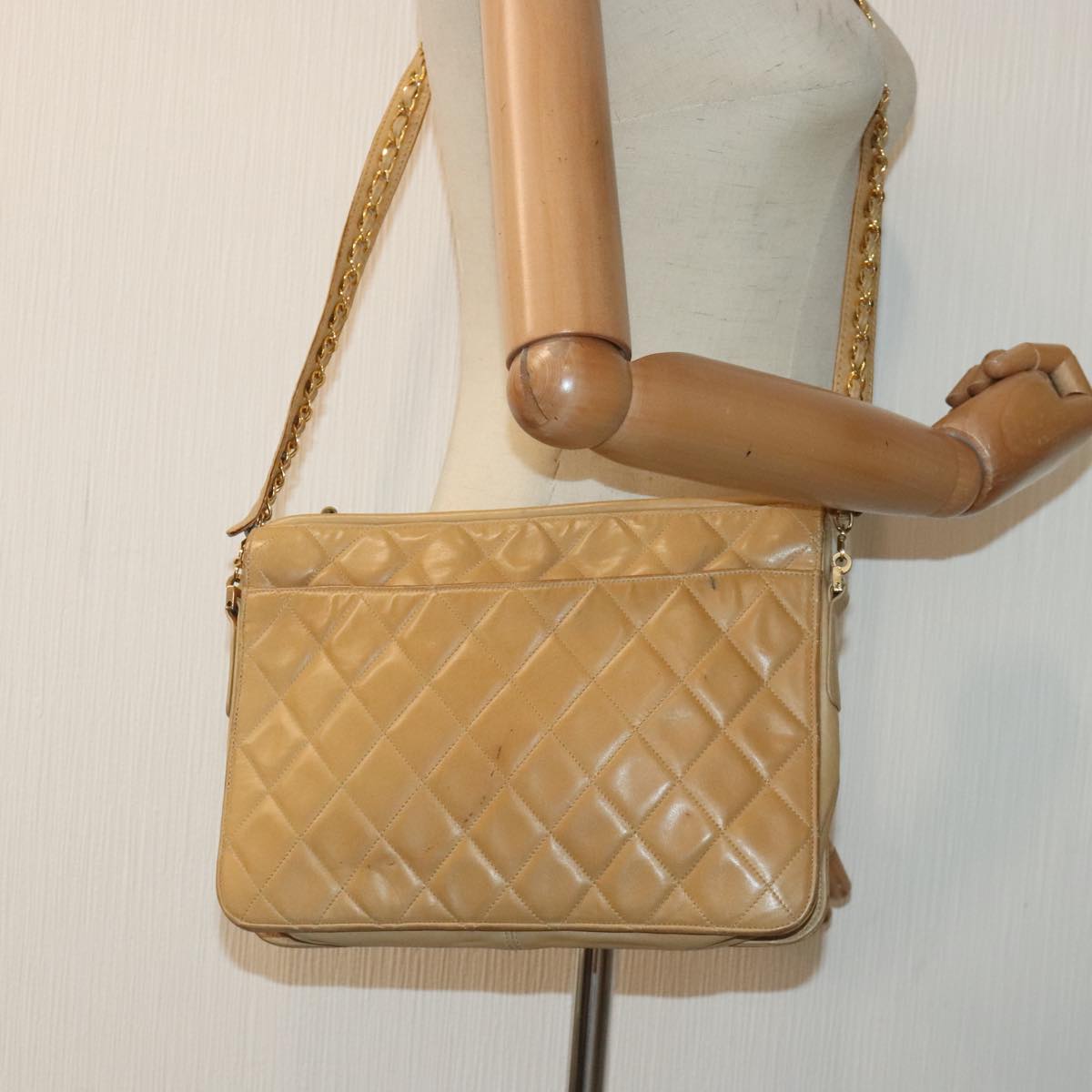 Chanel Camera, Beige, Leather, shoulder