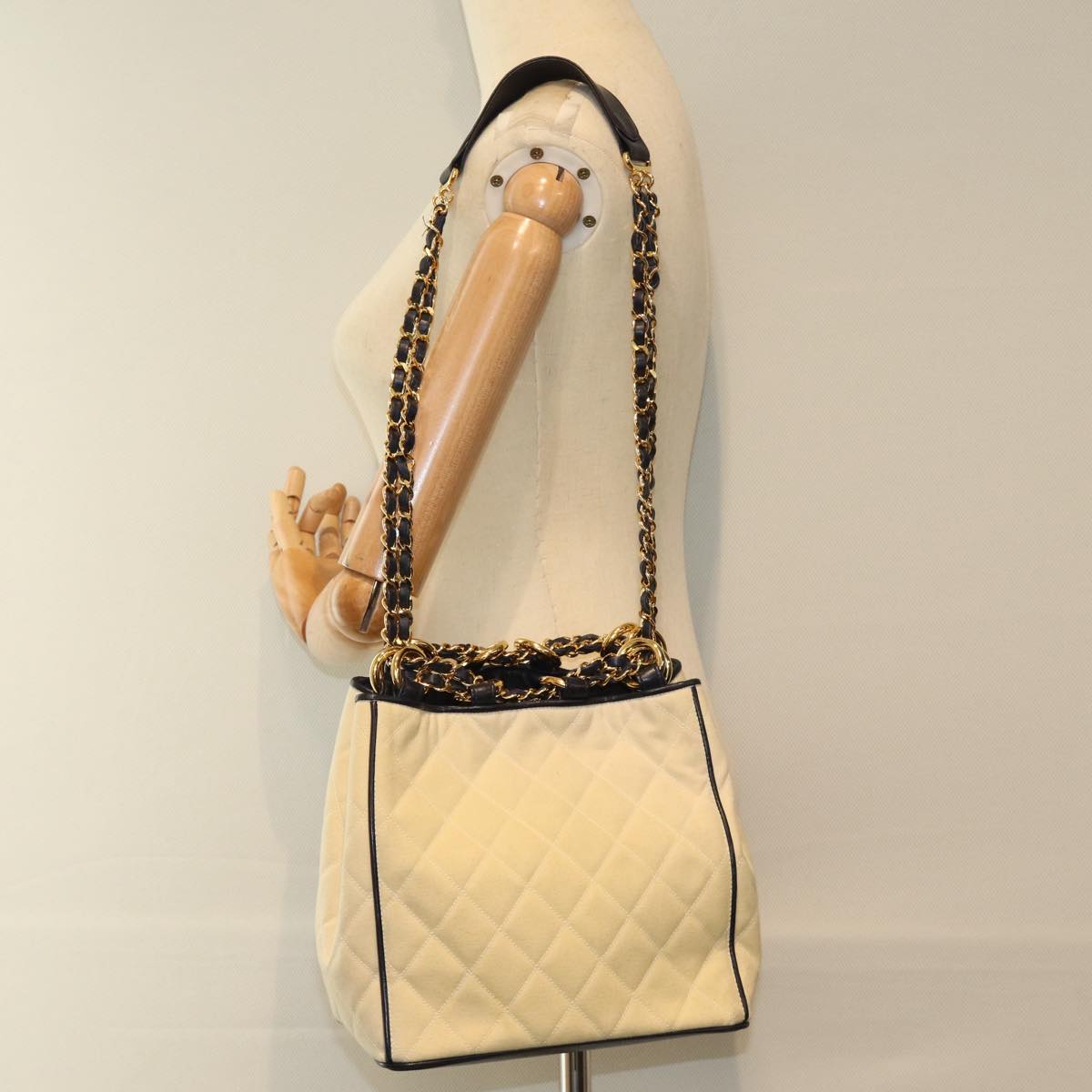 Chanel Matelassé, Beige, Canvas, shoulder