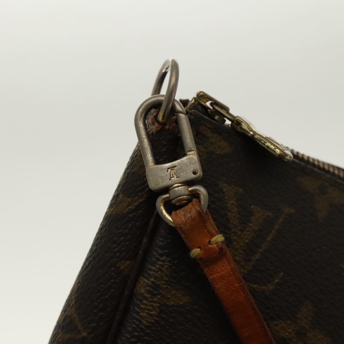 Louis Vuitton Pochette Accessoire, Brown, Canvas, clutch