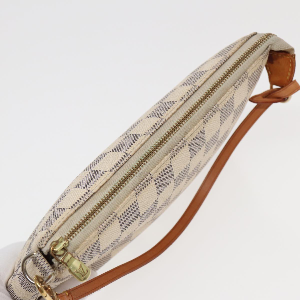 Louis Vuitton Pochette accessoires, White, Canvas, clutch