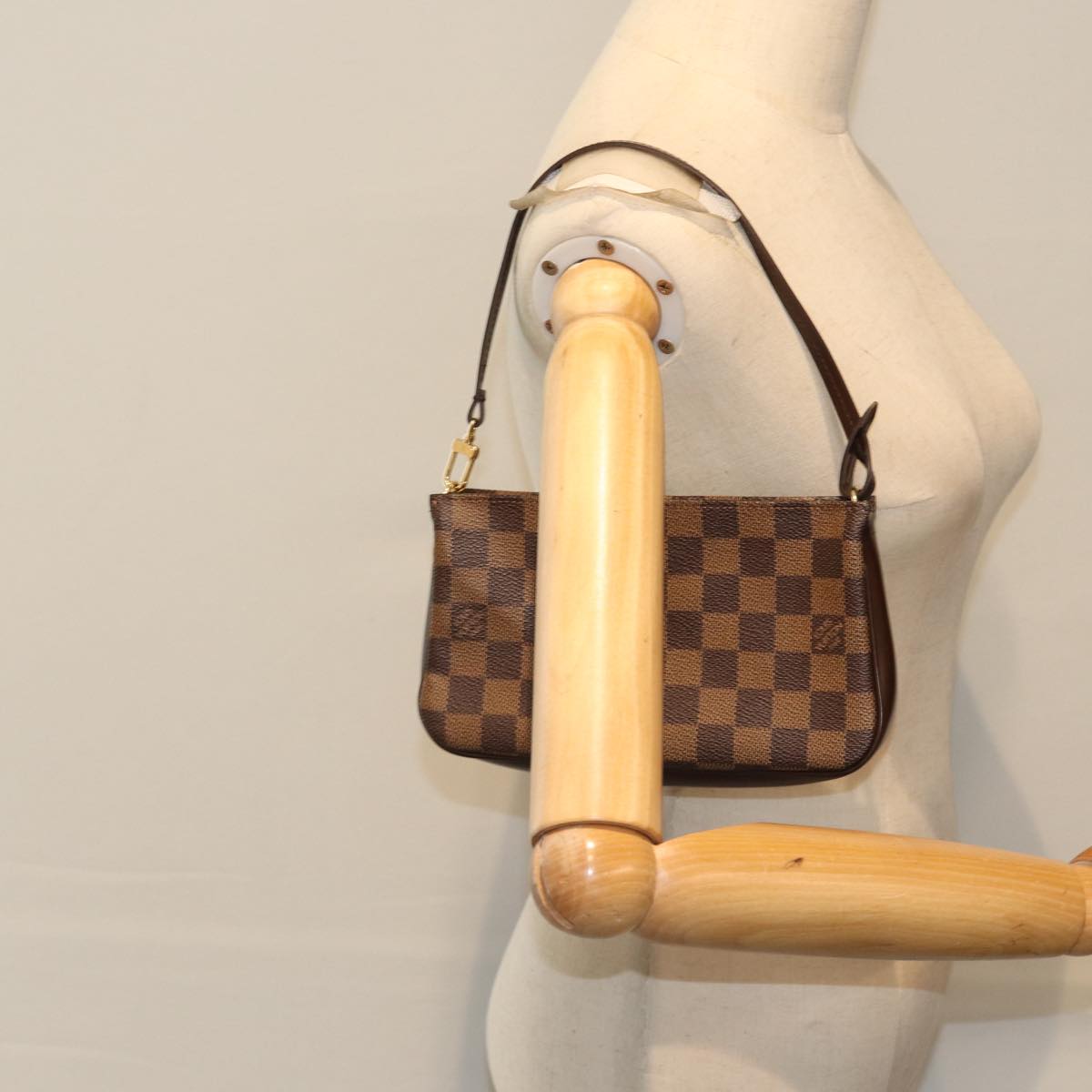 Louis Vuitton Pochette Accessoire, Brown, Canvas, clutch