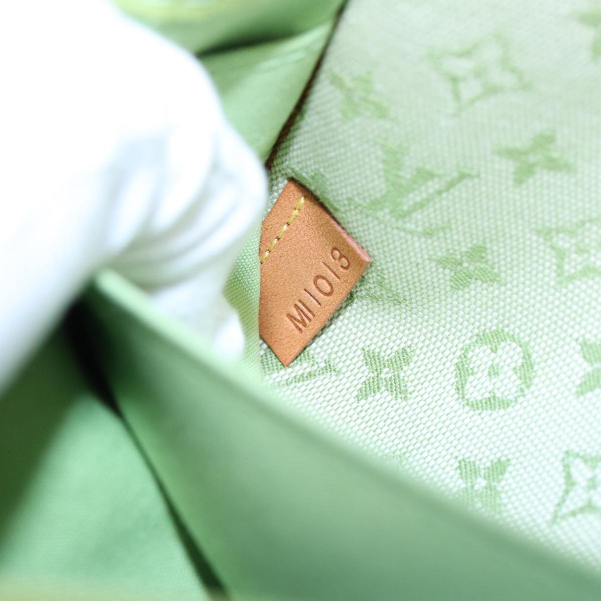 Louis Vuitton Marie, Green, Canvas, clutch