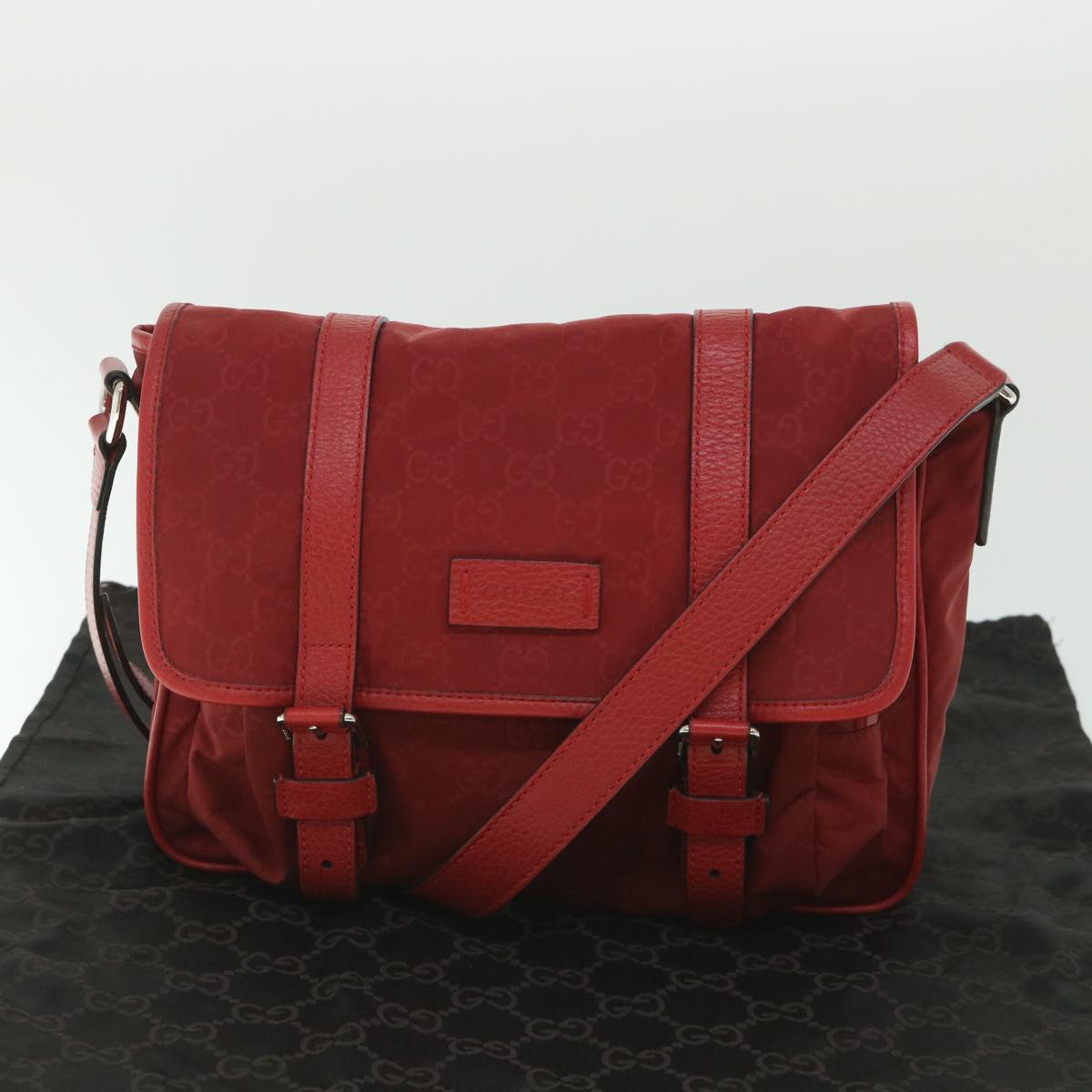 Gucci --, Red, Canvas, shoulder