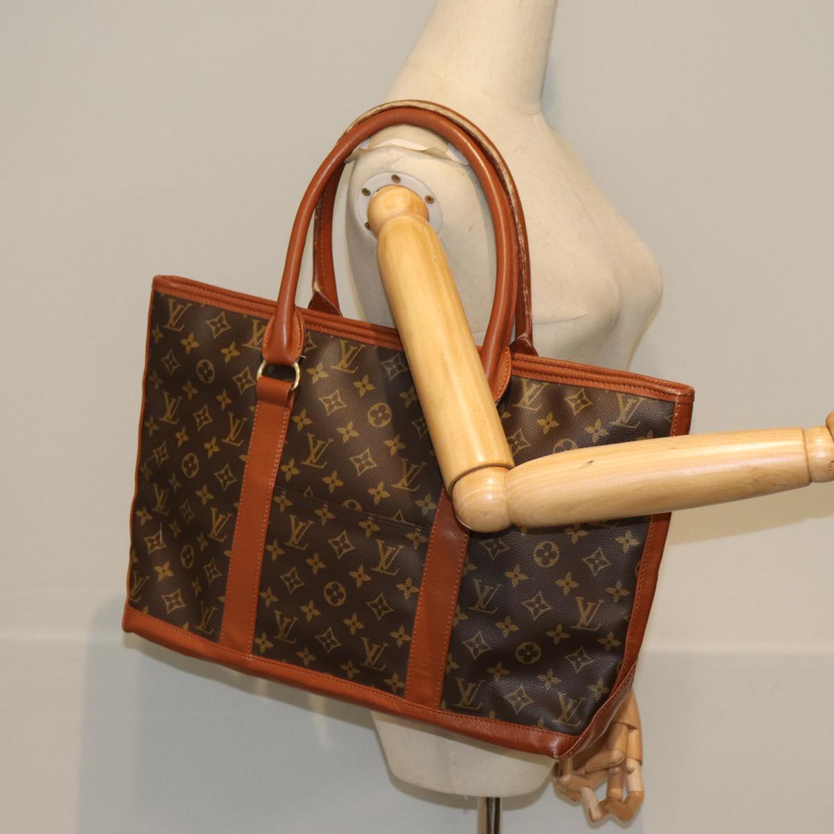 Louis Vuitton Weekend, Brown, Canvas, tote