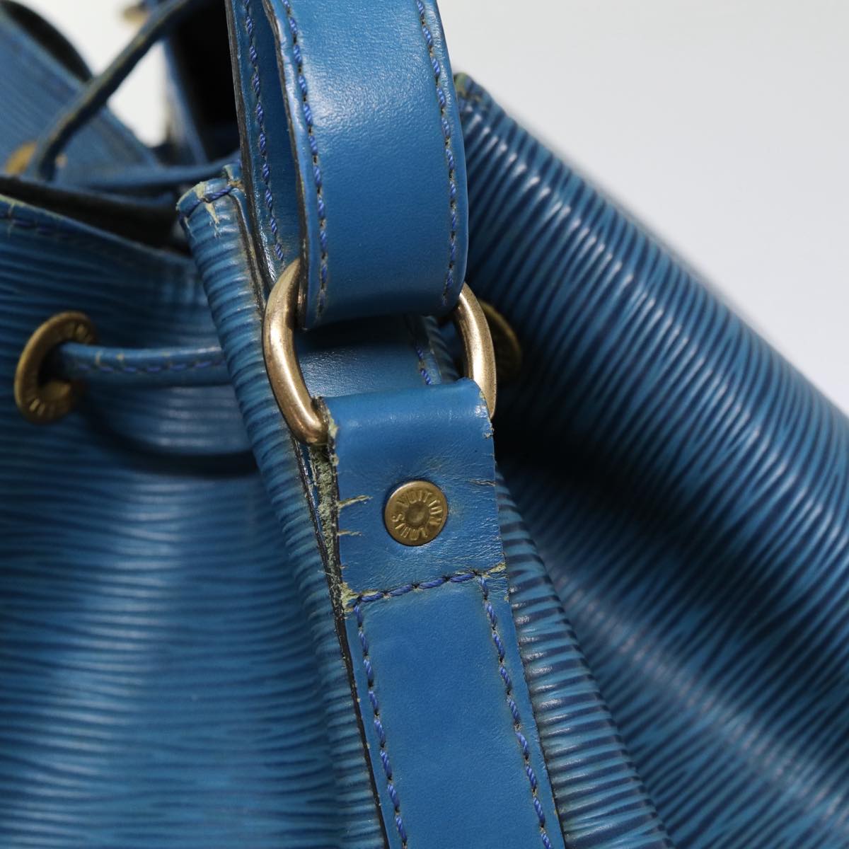 Louis Vuitton Noé, Blue, Leather, shoulder