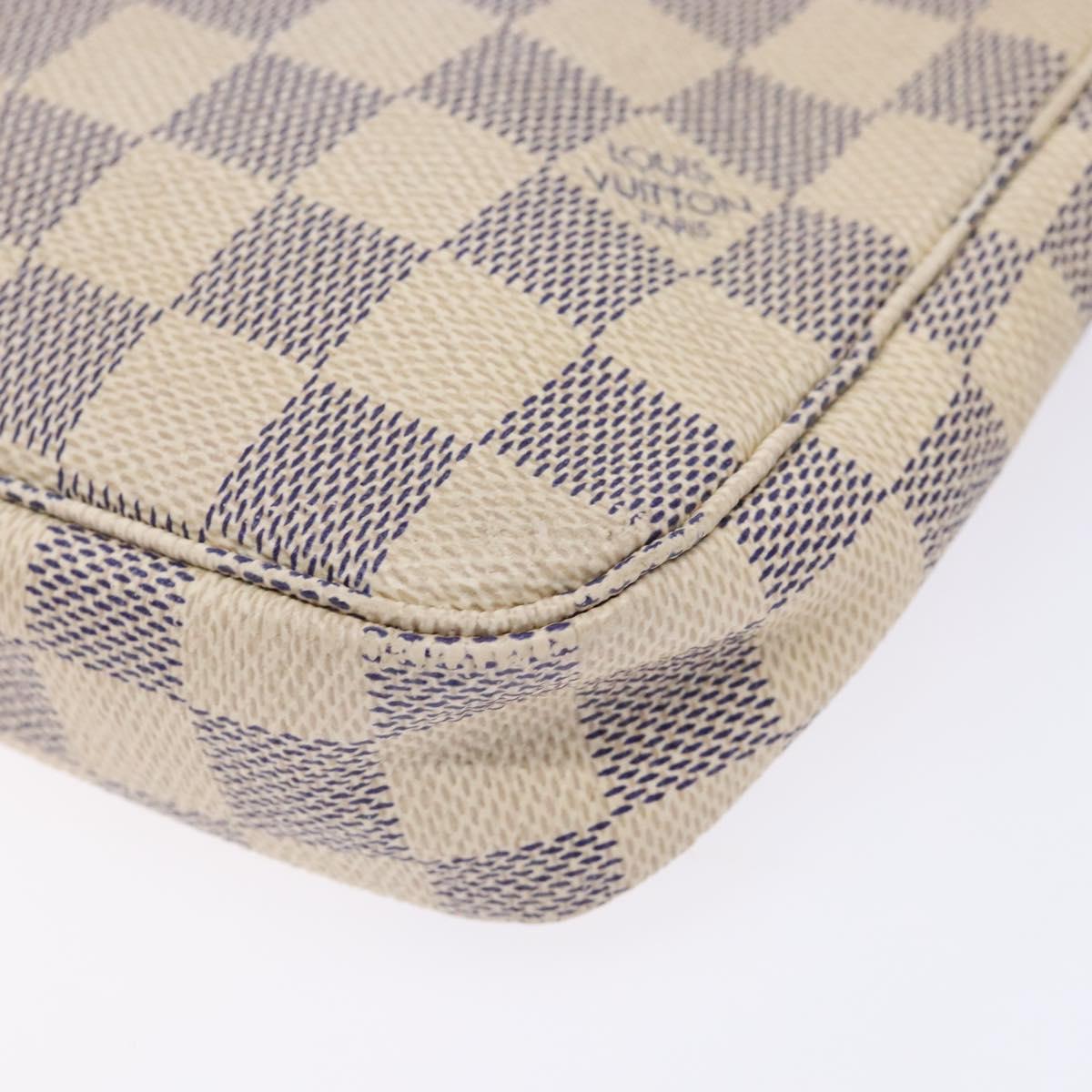 Louis Vuitton Pochette Accessoire, White, Canvas, clutch