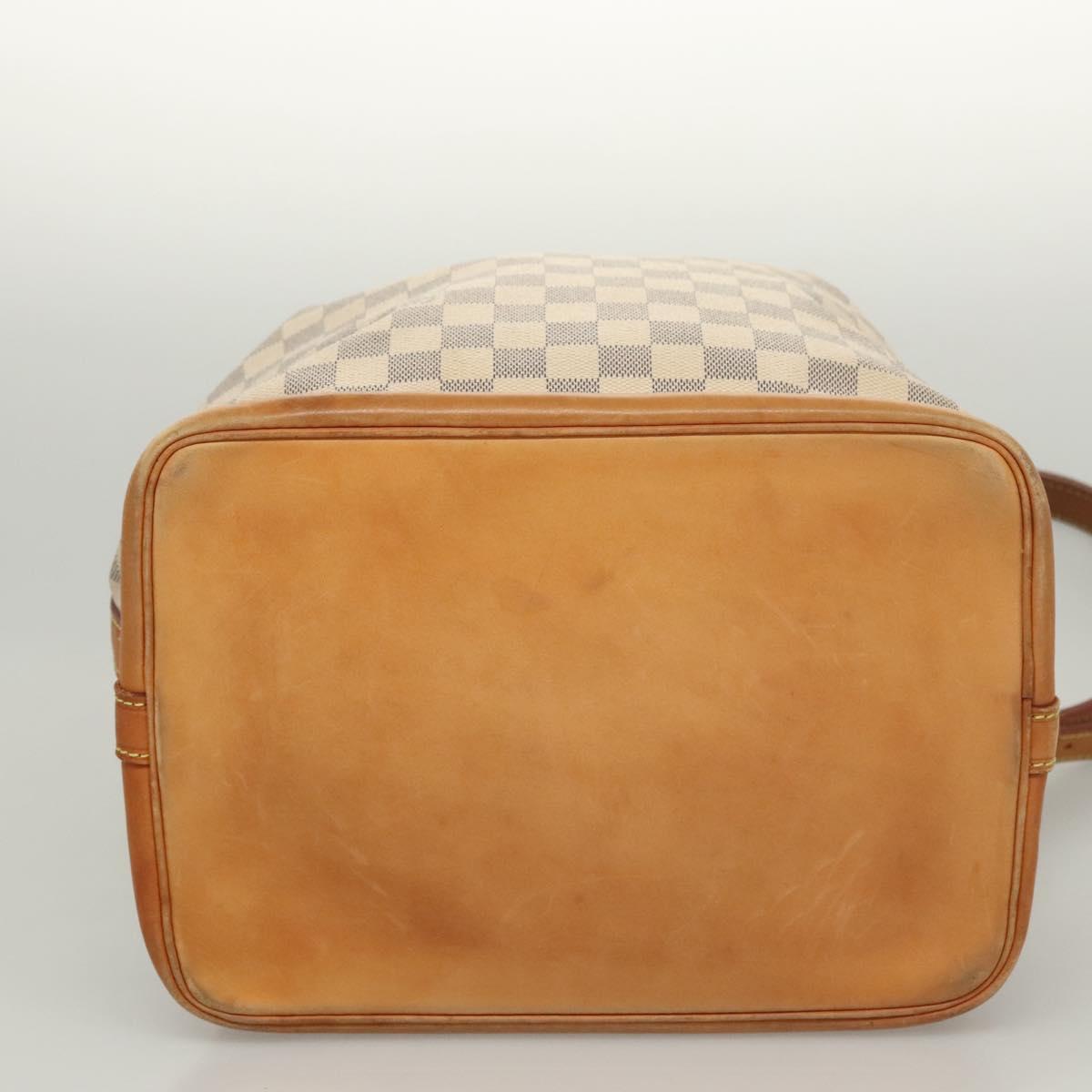 Louis Vuitton Noé, White, Canvas, shoulder