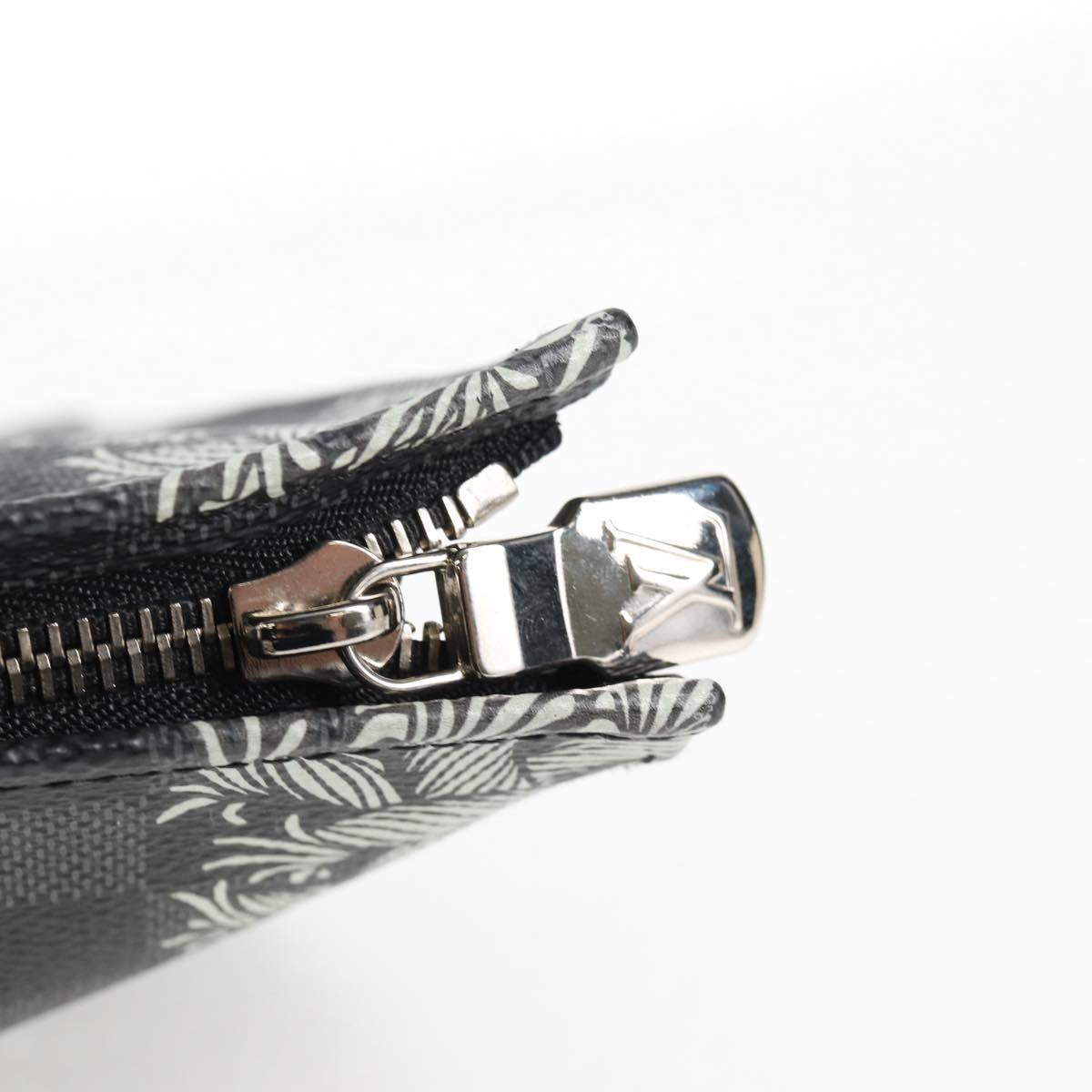 Louis Vuitton Pochette voyage, Grey, Canvas, clutch