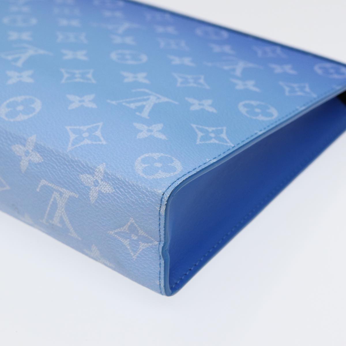 Louis Vuitton Pochette voyage, Blue, Canvas, clutch