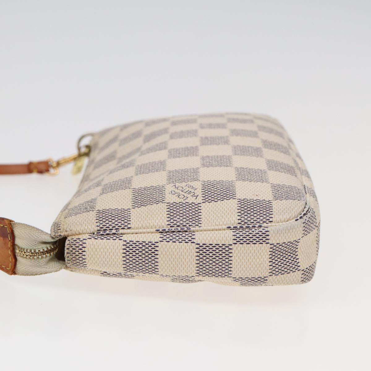 Louis Vuitton Pochette accessoires, White, Canvas, clutch