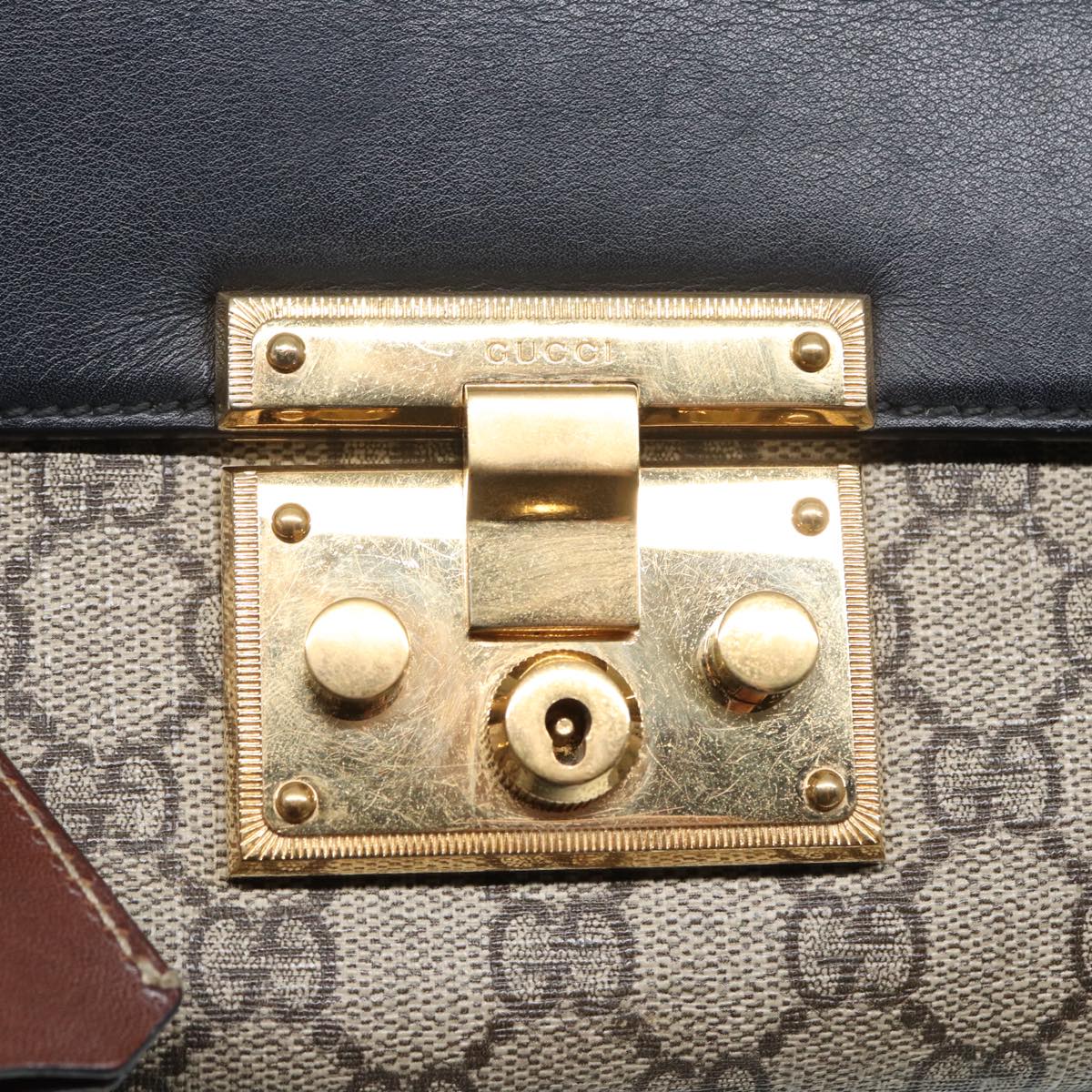 Gucci Padlock, Beige, Canvas, shoulder