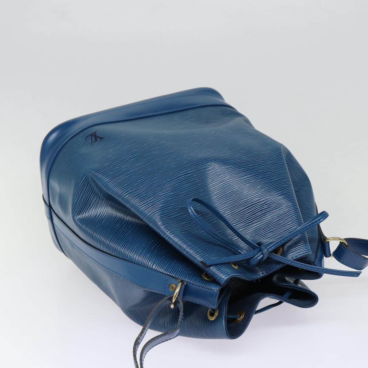 Louis Vuitton Noe, Blue, Leather, shoulder