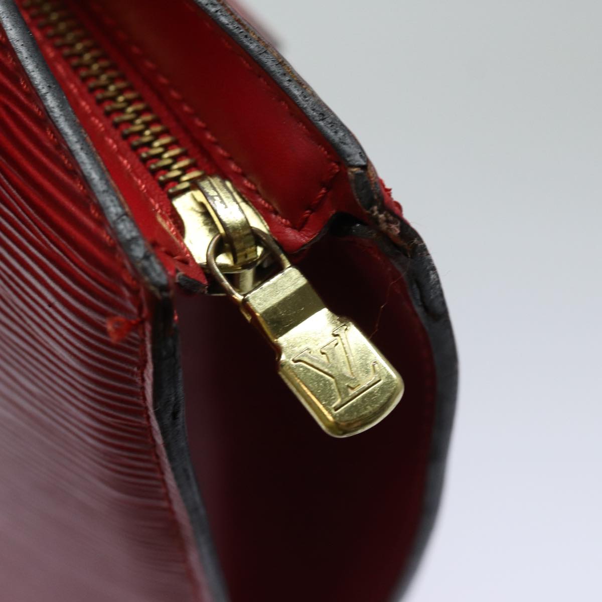 Louis Vuitton Saint Jacques, Red, Leather, shoulder