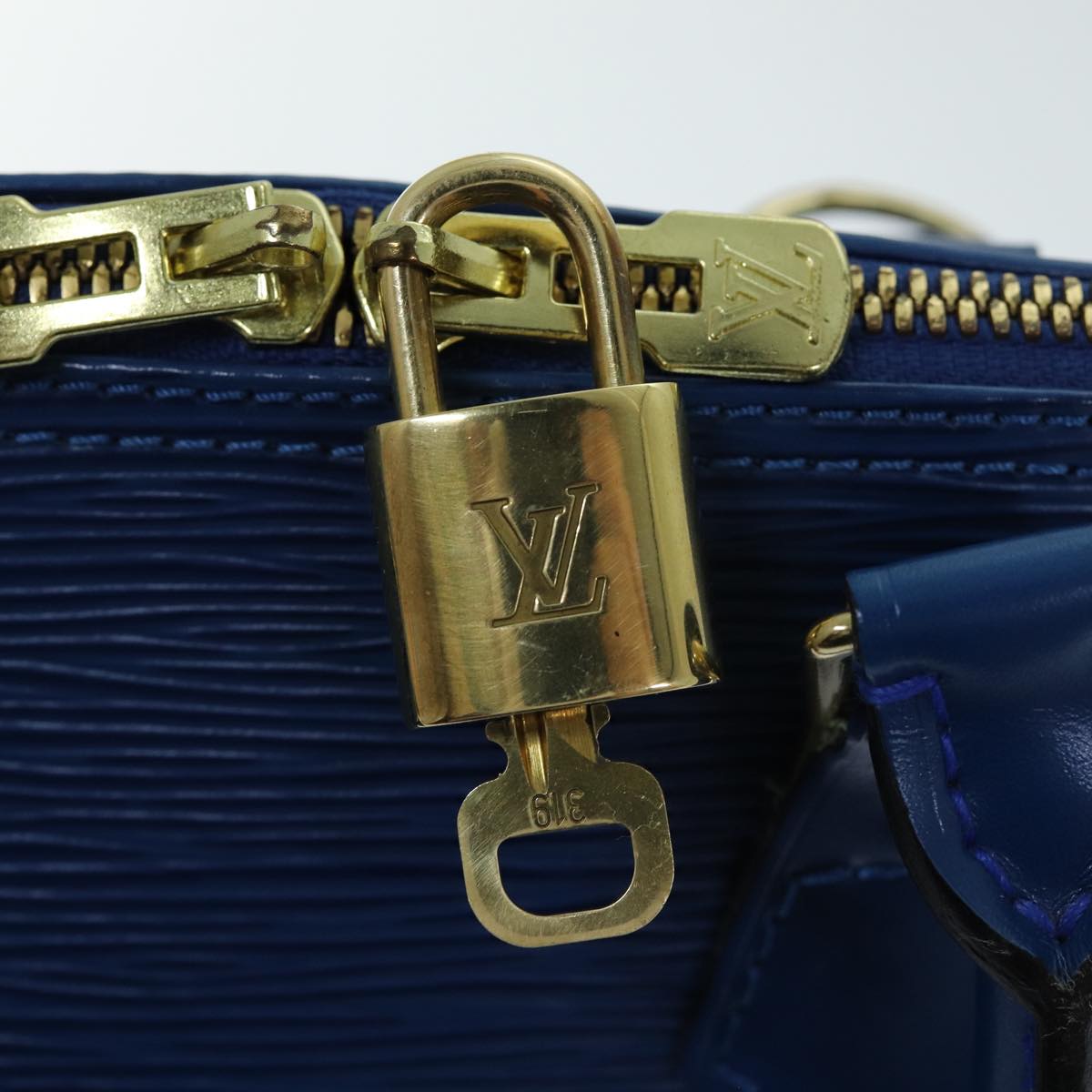 Louis Vuitton Alma, Blue, Leather, handbag