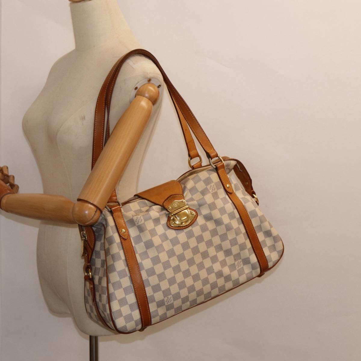 Louis Vuitton Stresa, White, Canvas, shoulder