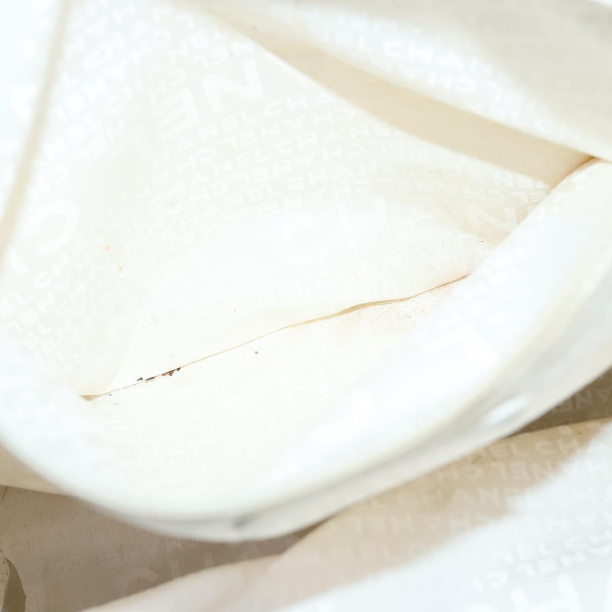 Chanel Numero 5, White, Canvas, tote