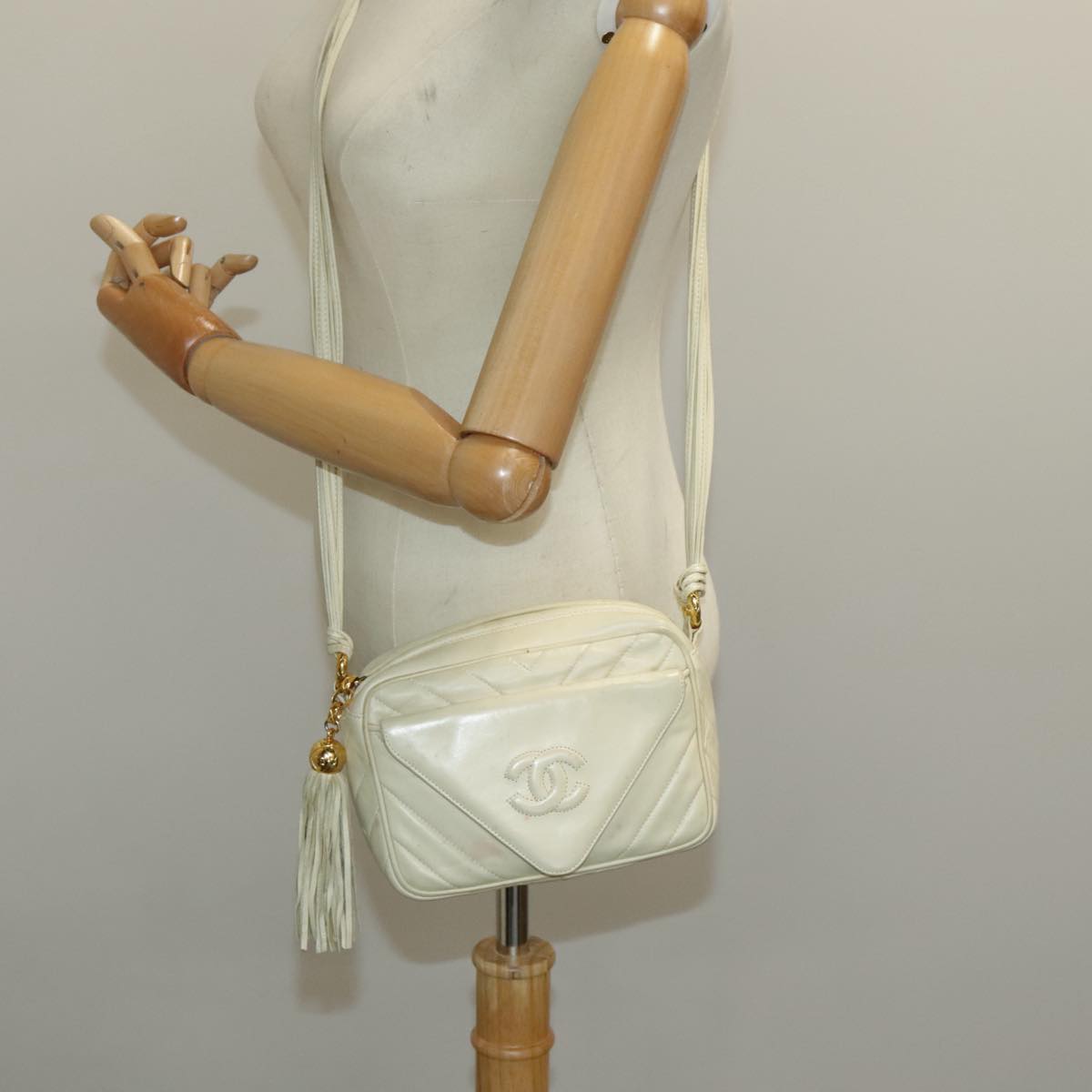 Chanel Camera, Beige, Leather, shoulder