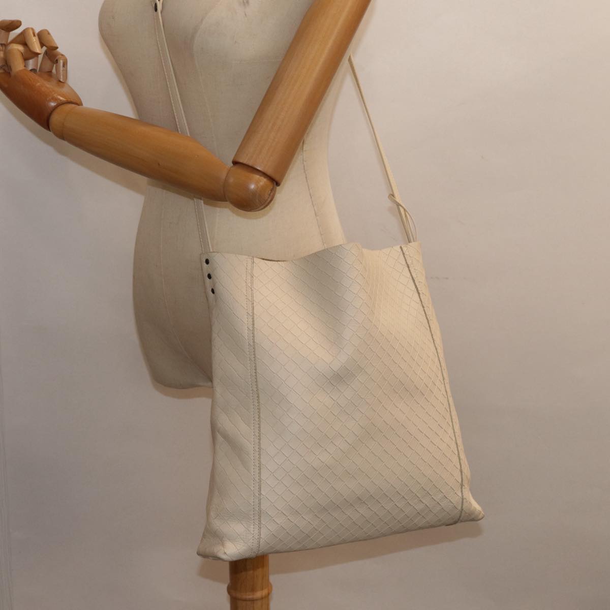 Bottega Veneta Intrecciato, White, Leather, shoulder