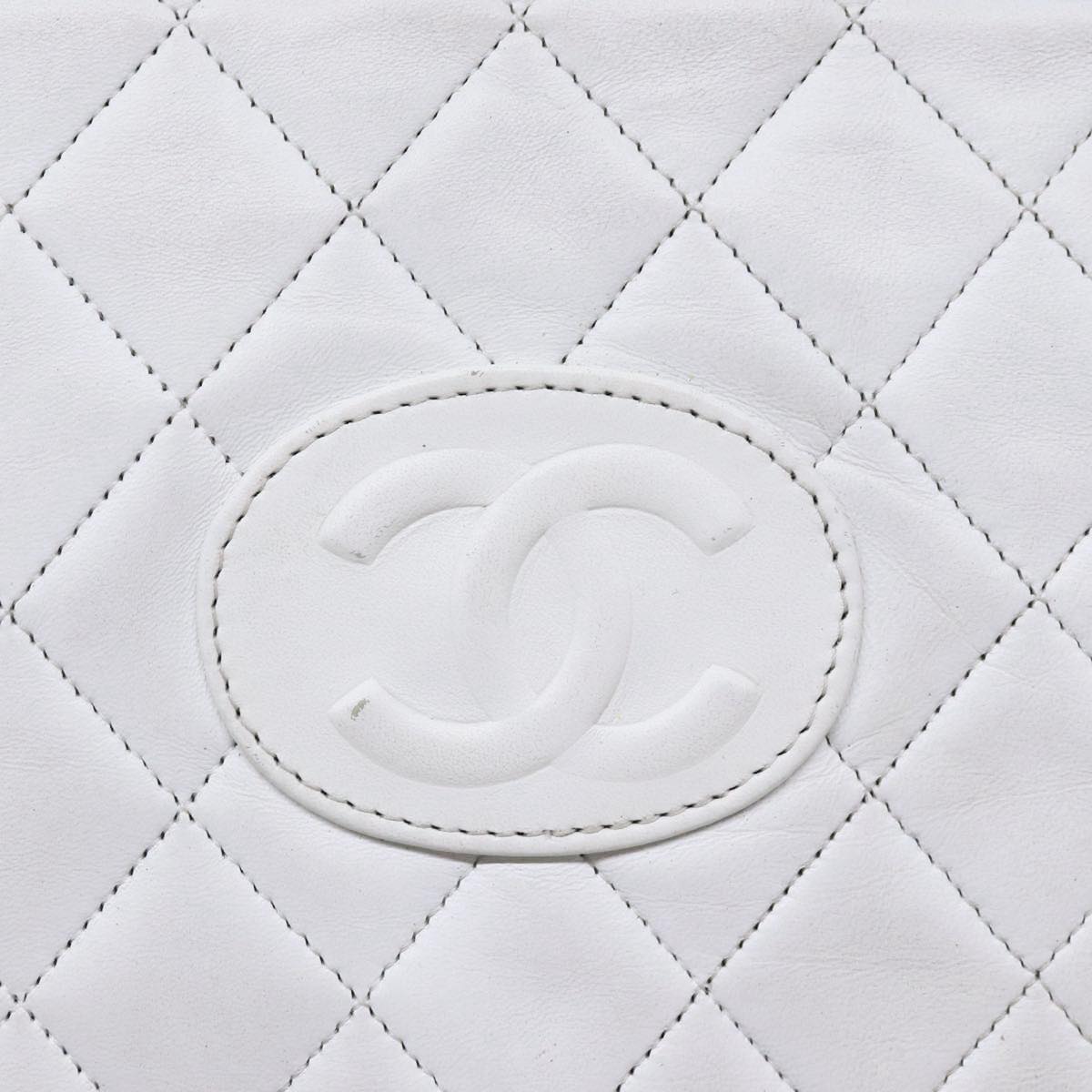 Chanel Matelassé, White, Leather, shoulder