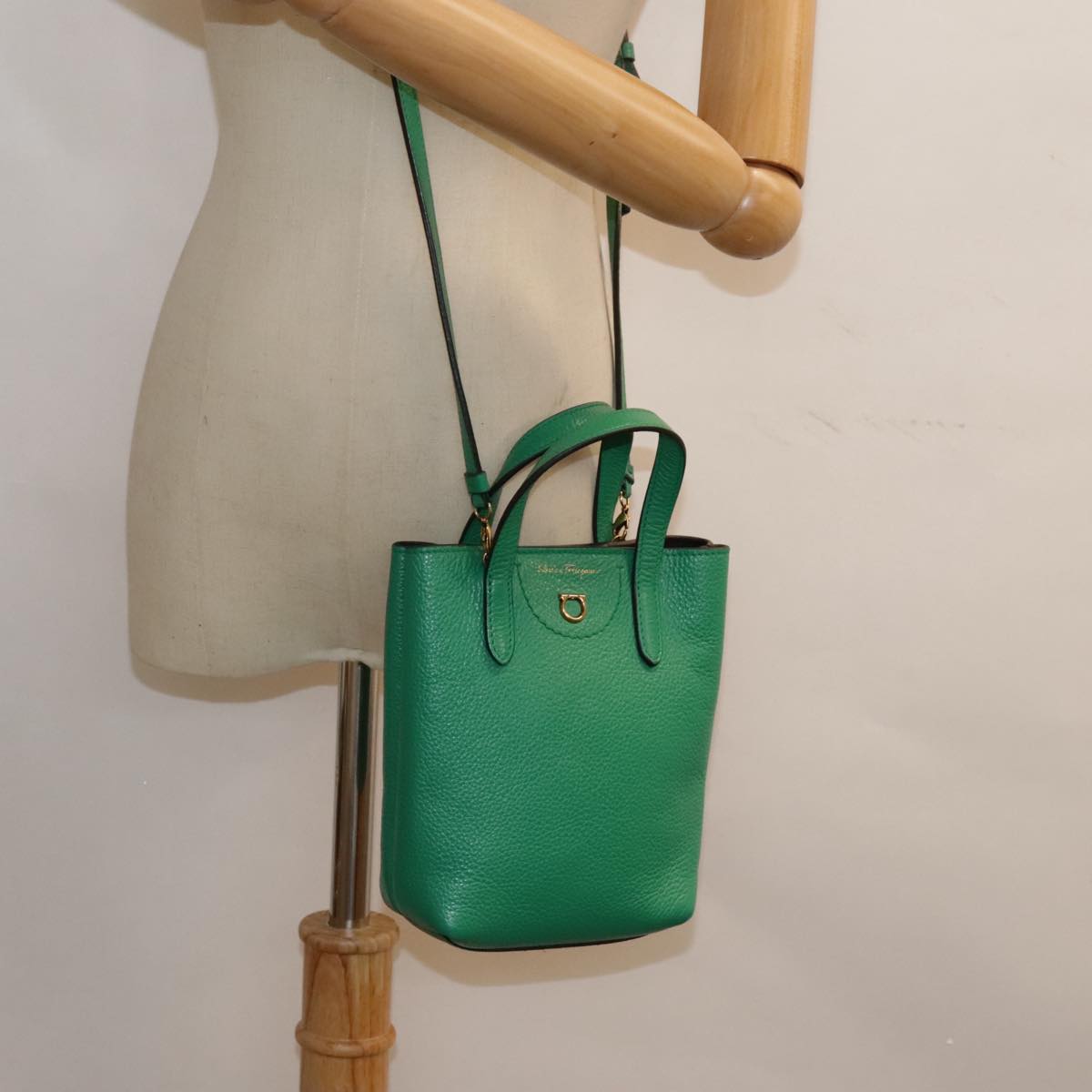 Salvatore Ferragamo Gancini, Green, Leather, handbag