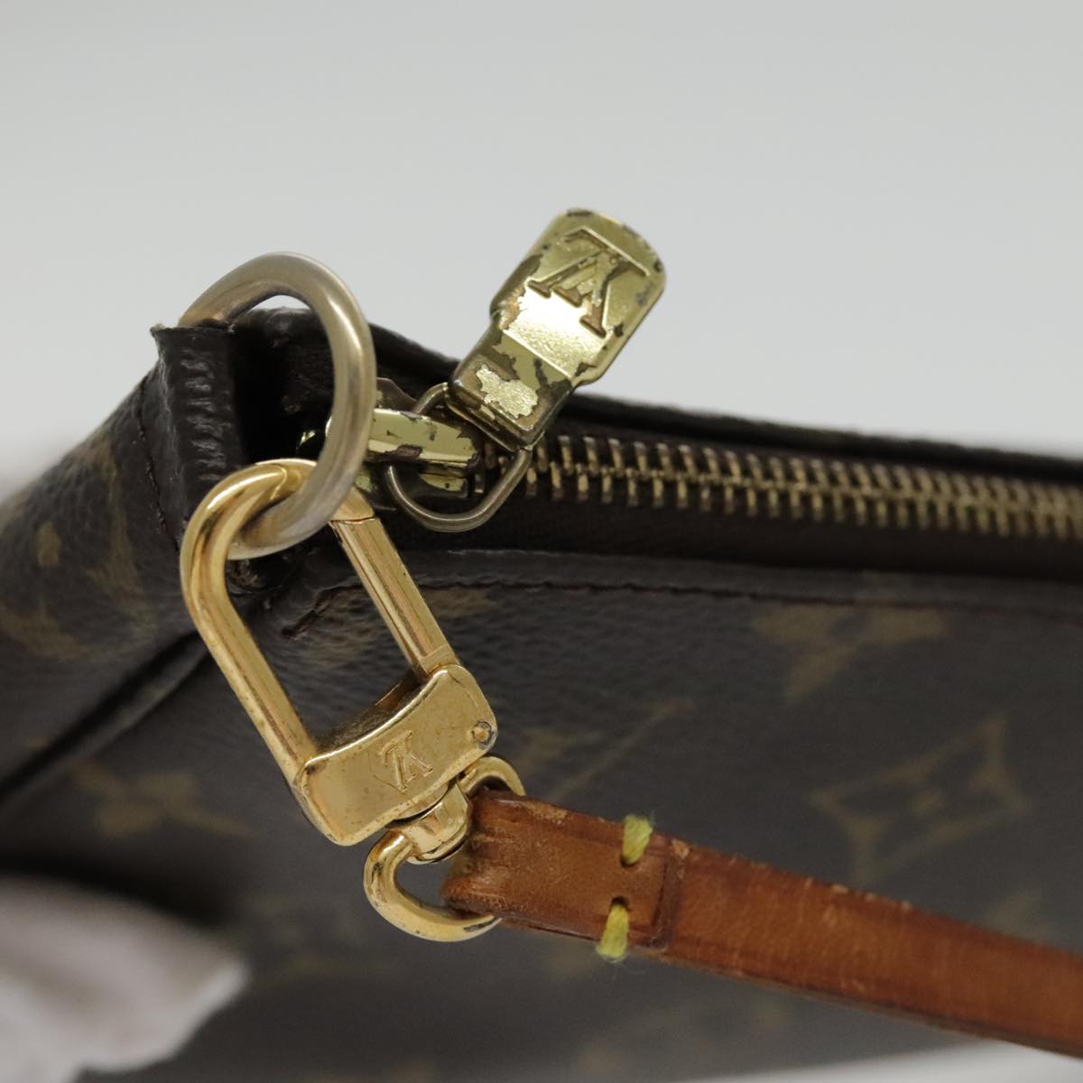 Louis Vuitton Pochette Accessoire, Brown, Canvas, clutch