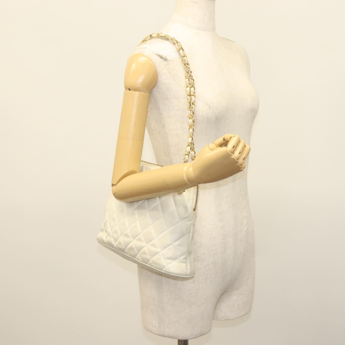 Chanel Matelassé, "WHITE,GOLD", Leather, shoulder