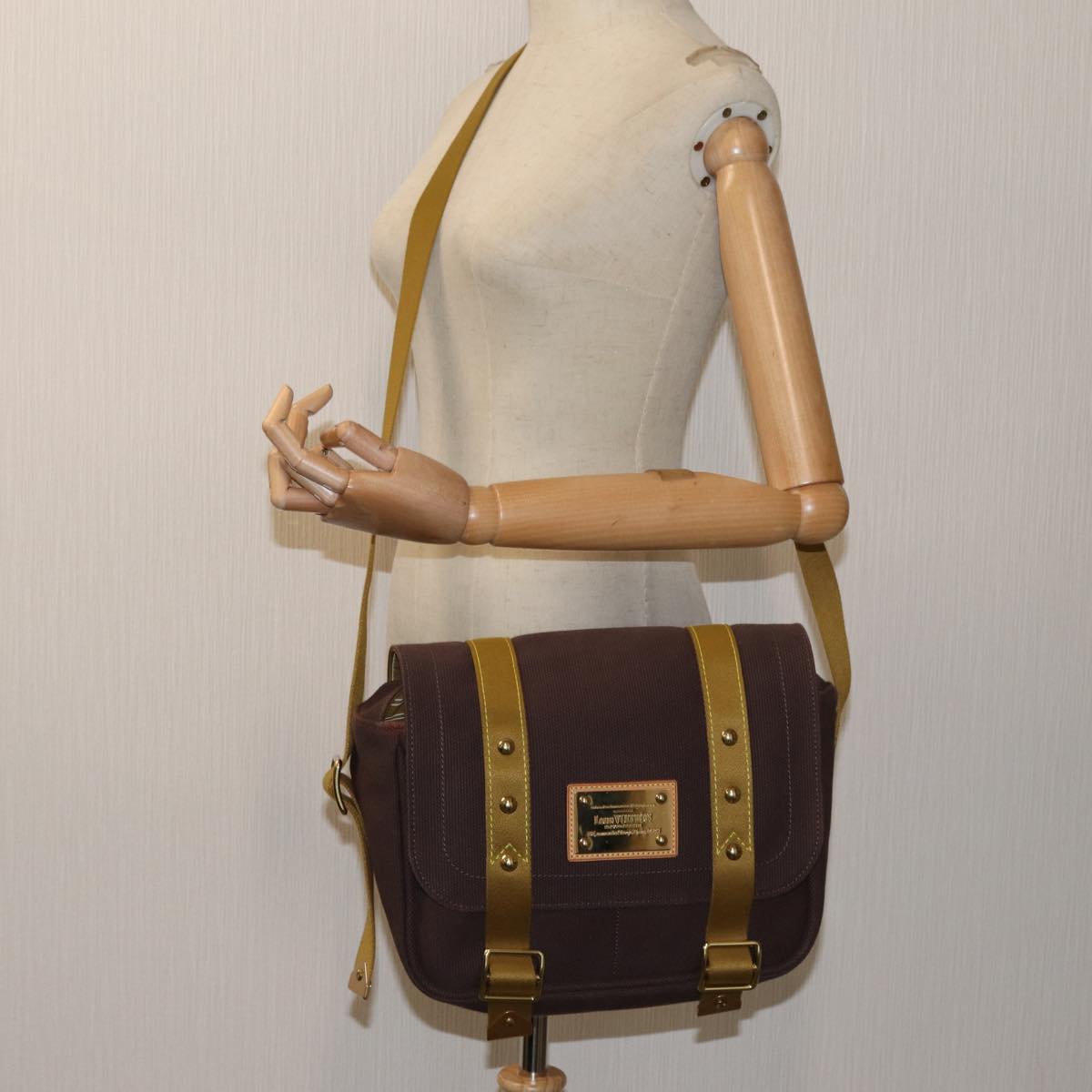 Louis Vuitton Antigua, Brown, Canvas, shoulder