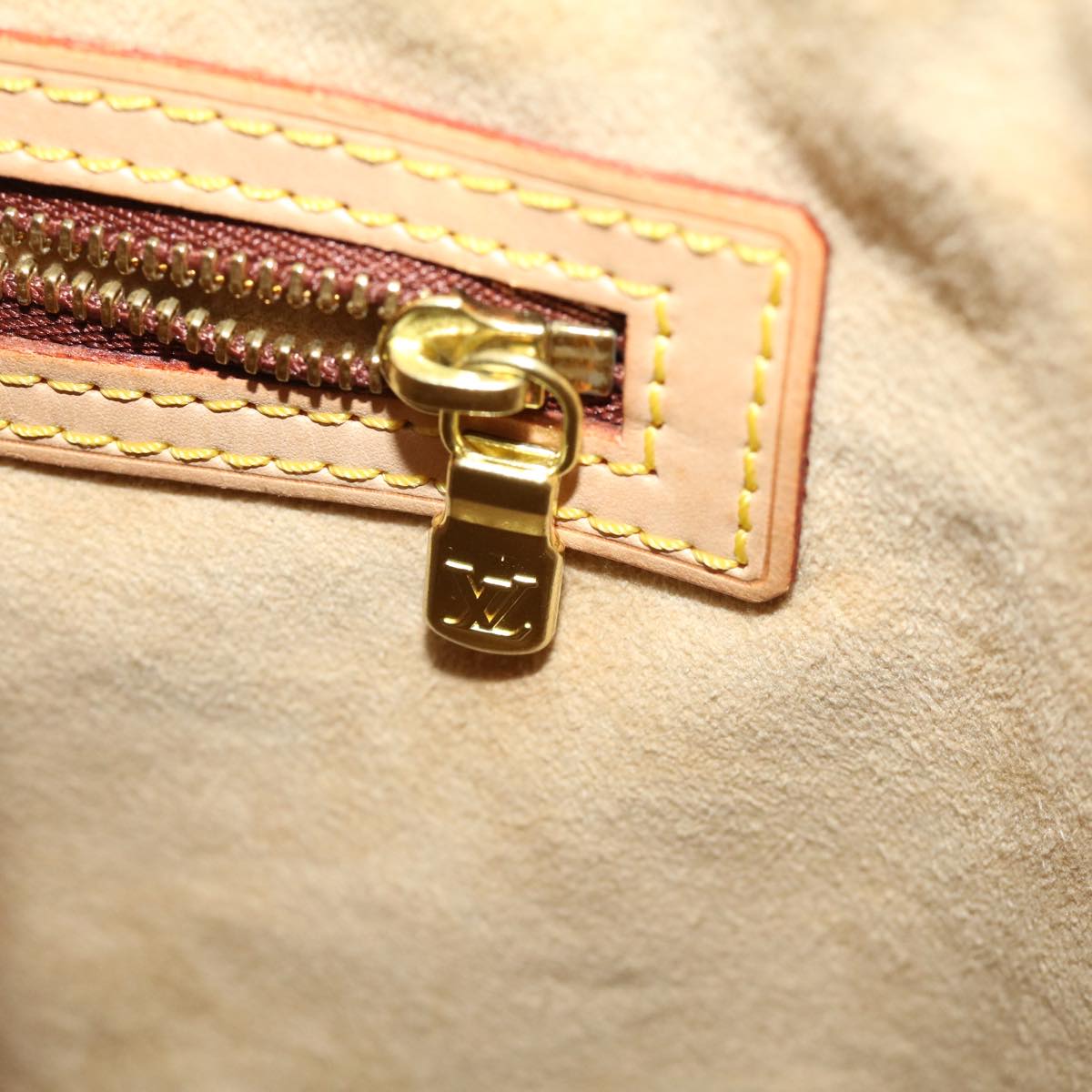 Louis Vuitton Bucket PM, Beige, Leather, shoulder