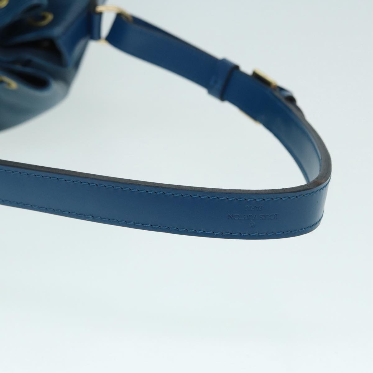 Louis Vuitton Noe, Blue, Leather, shoulder