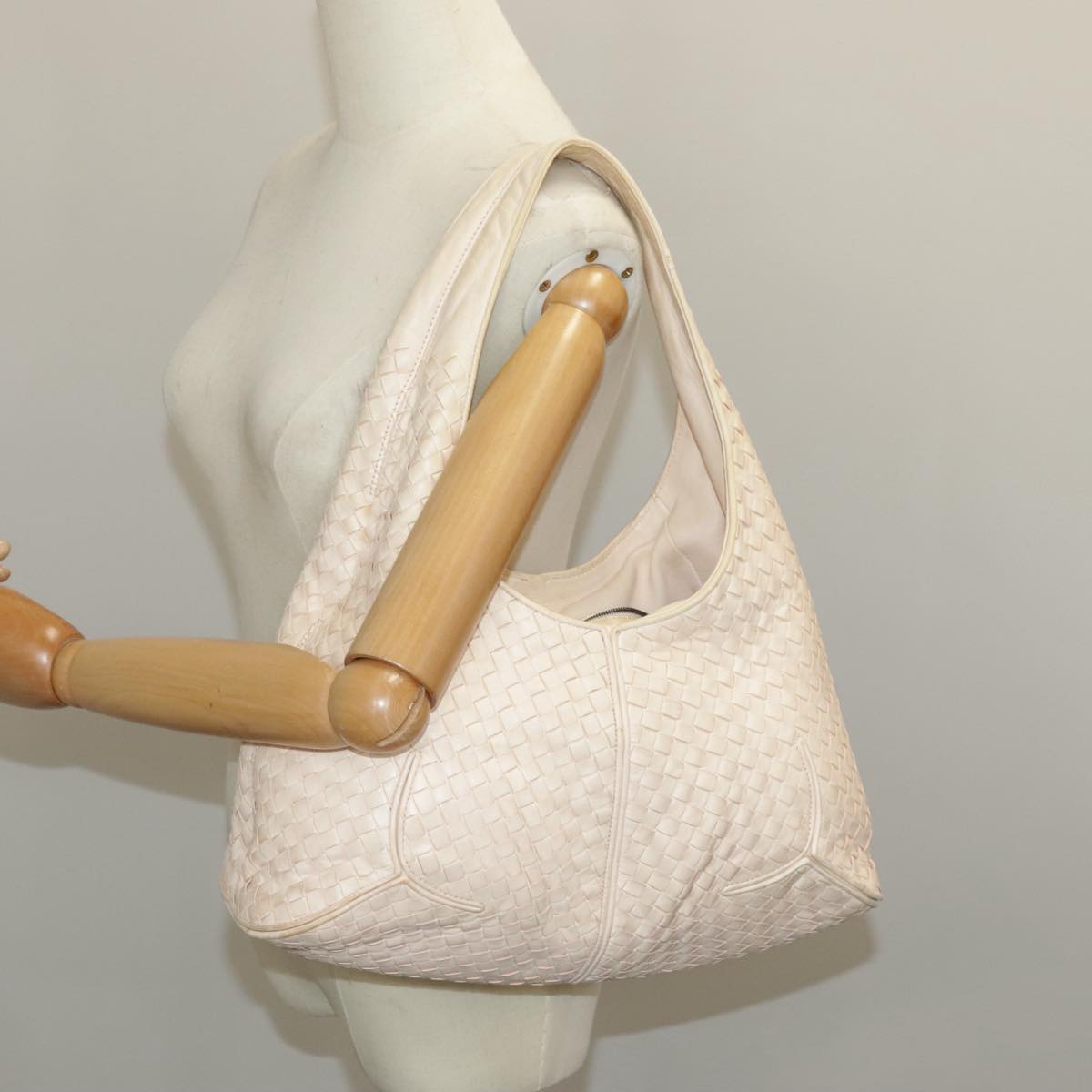 Bottega Veneta Intrecciato, Pink, Leather, shoulder