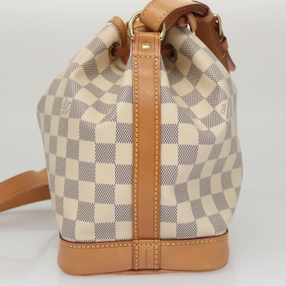 Louis Vuitton Noé BB, White, Canvas, shoulder