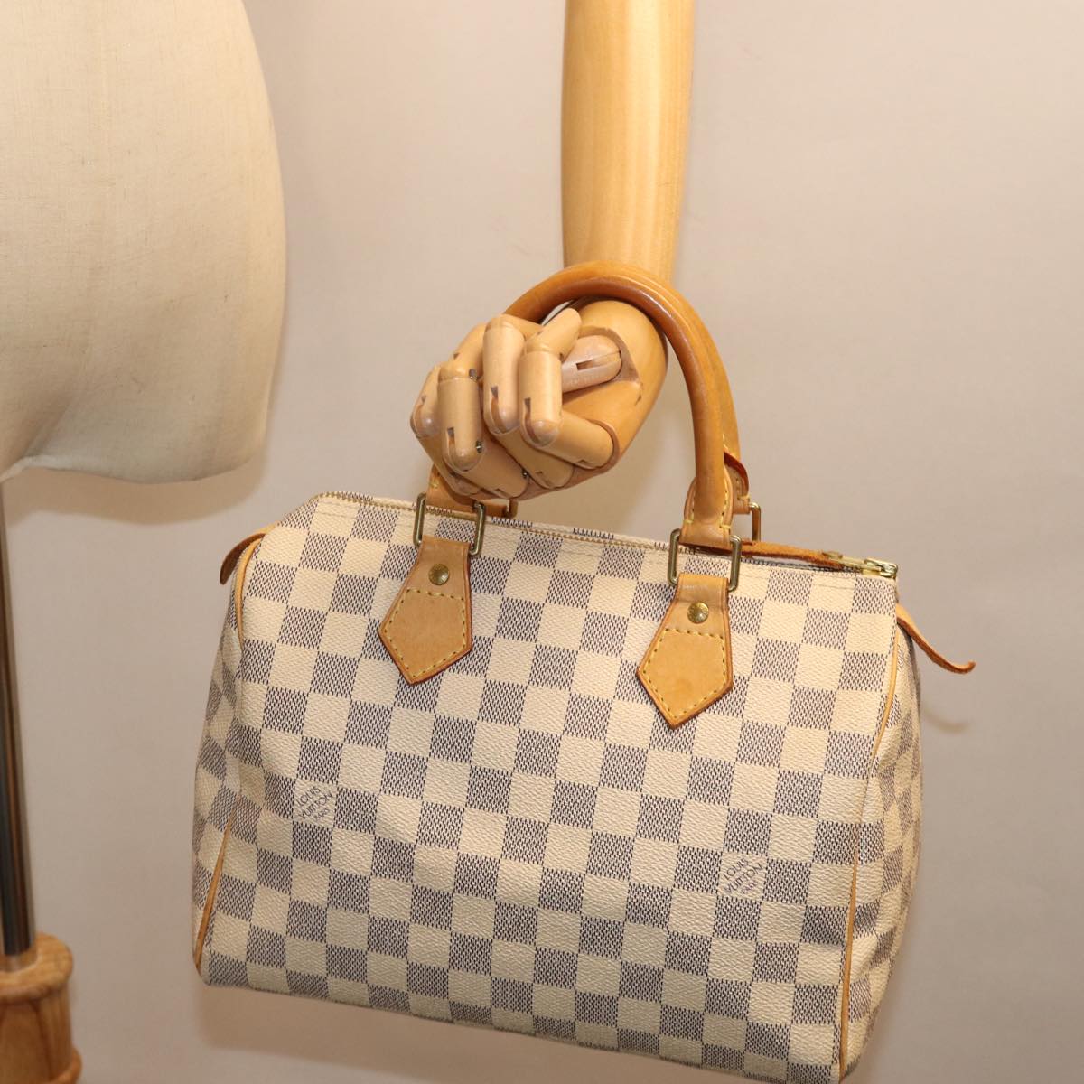 Louis Vuitton Speedy 25, White, Canvas, handbag